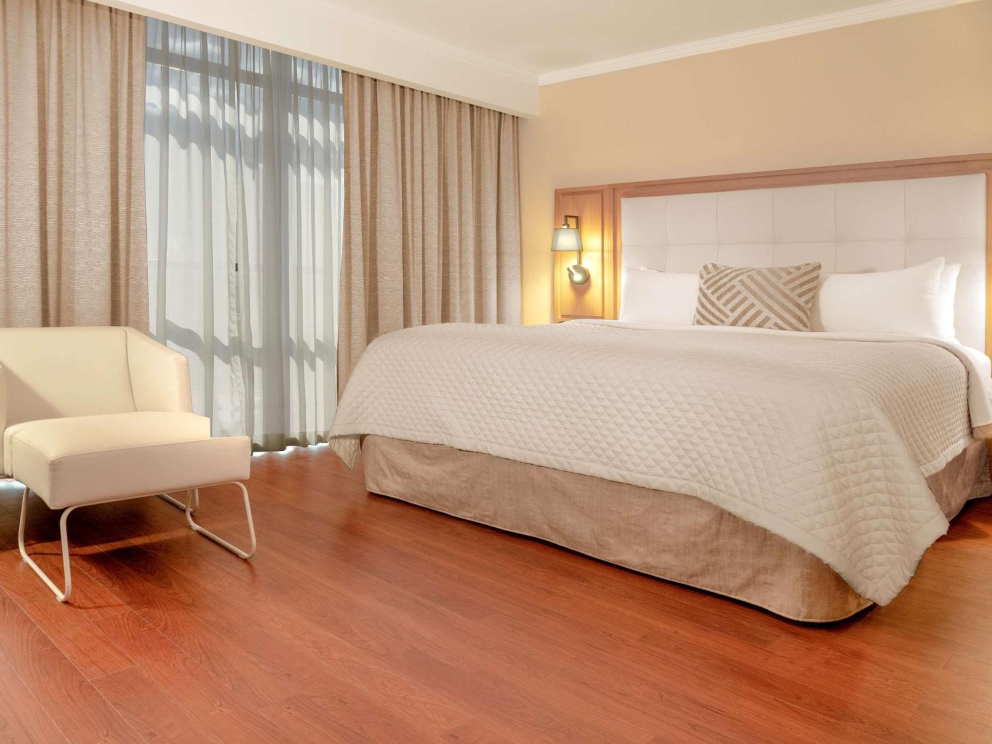 Отель Ms Milenium Monterrey Curio Collection By Hilton San Pedro Garza Garcia Экстерьер фото